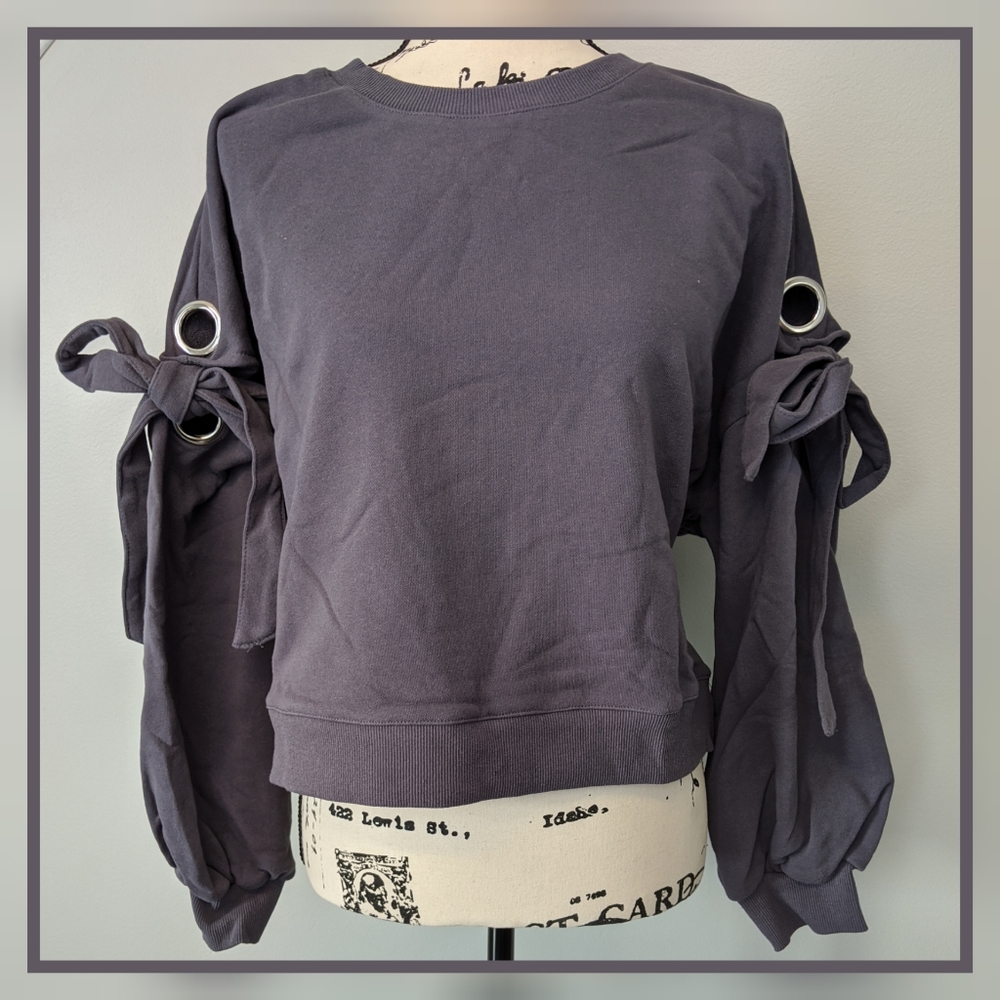 Peek-a-boo Sleeve Top